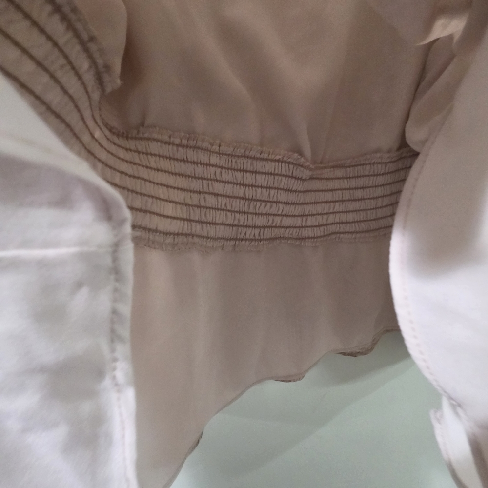 EXPRESS Gorgeous Balloon Sleeve Peplum Lined Blouse XL Like New. - Picture 6 of 8